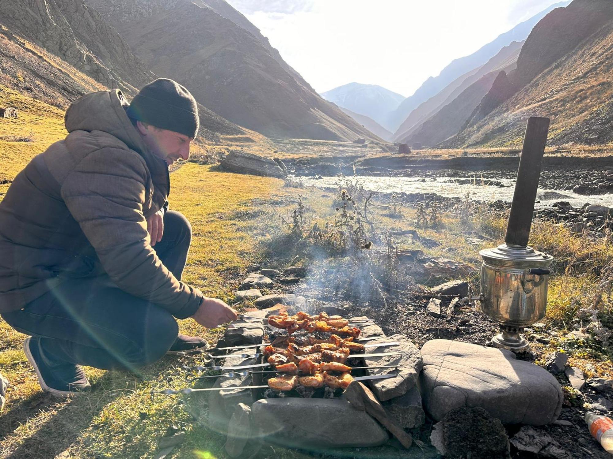 Xinaliq Khinalig Izzet'S Riverside Home Stay Экстерьер фото