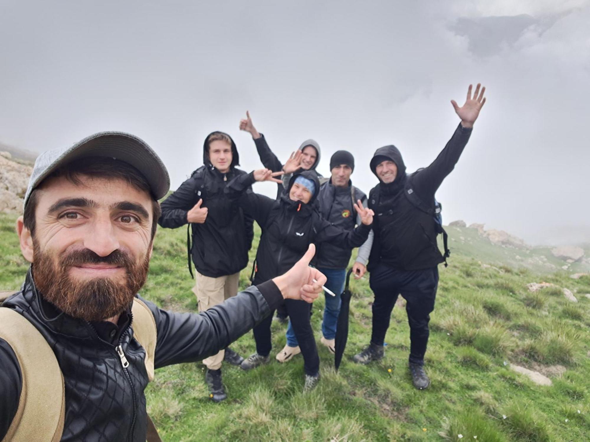 Xinaliq Khinalig Izzet'S Riverside Home Stay Экстерьер фото