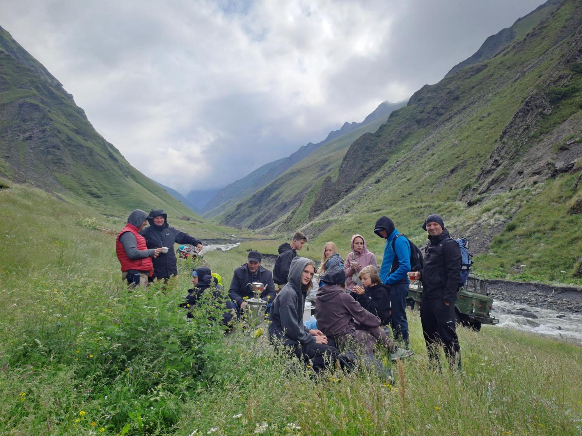 Xinaliq Khinalig Izzet'S Riverside Home Stay Экстерьер фото